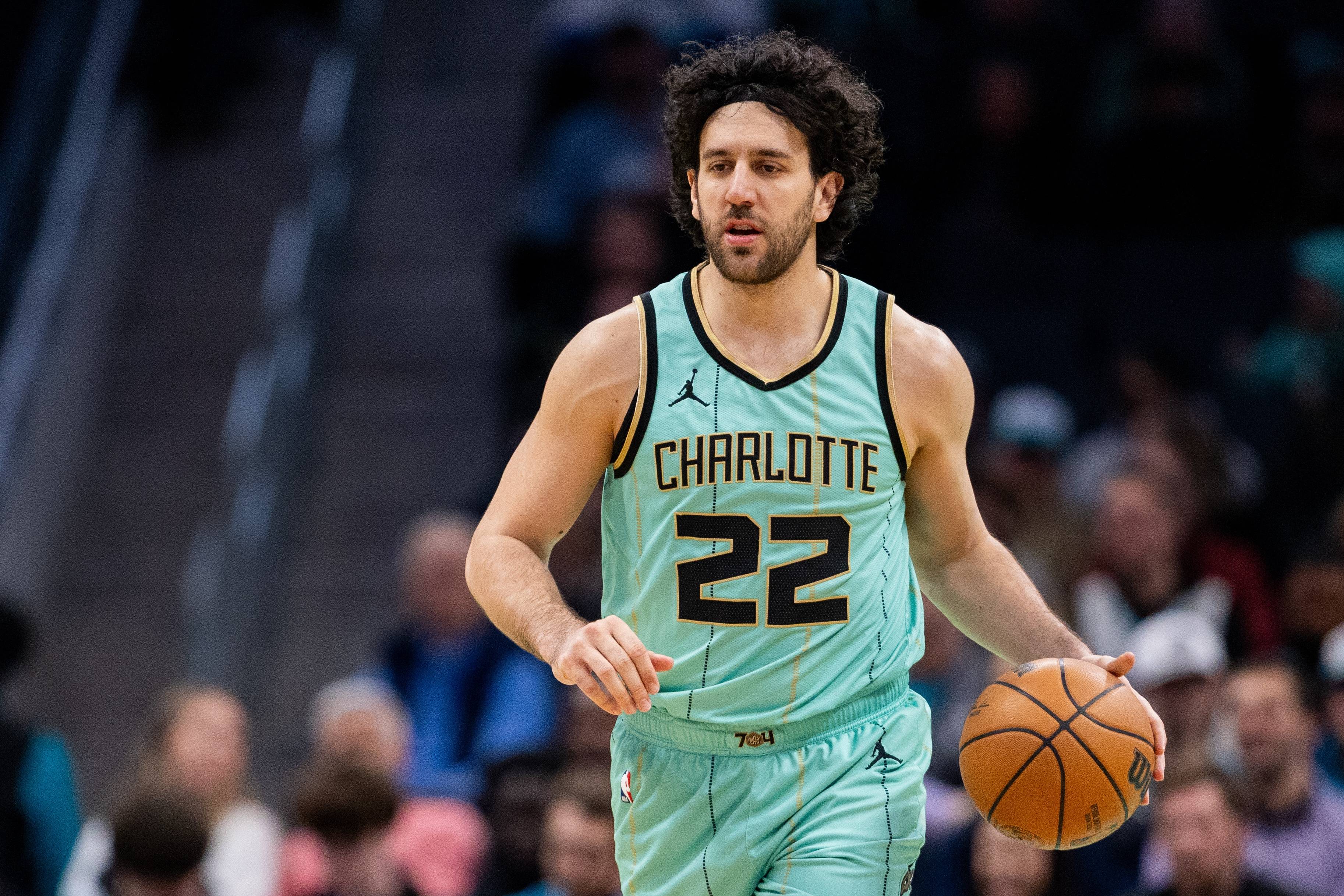 里程碑夜！密尔沃基雄鹿强势反弹，欧冠关键时刻刷纪录，信心回归，年轻球员得到机会(密尔沃基雄鹿微博)